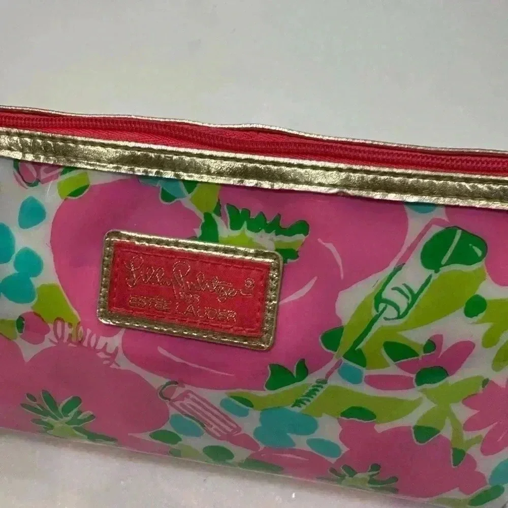 Lilly Pulitzer & Estée Lauder make up bag. Brand new!